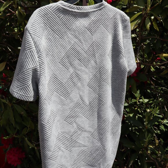 Geometric T-shirt and Short Set - Picture 10 of 11